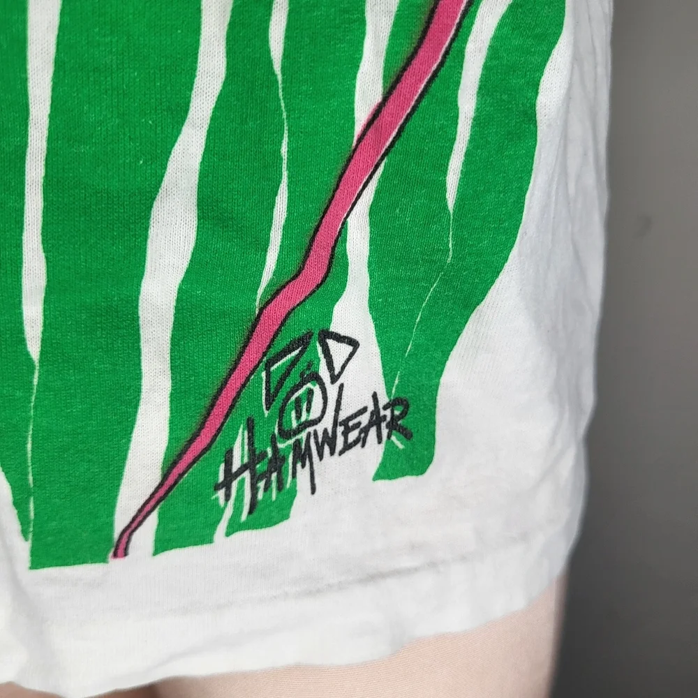 Vintage 90s White Cropped Graphic T-Shirt Green Reeds Orange Fish One Size - Picture 2 of 7